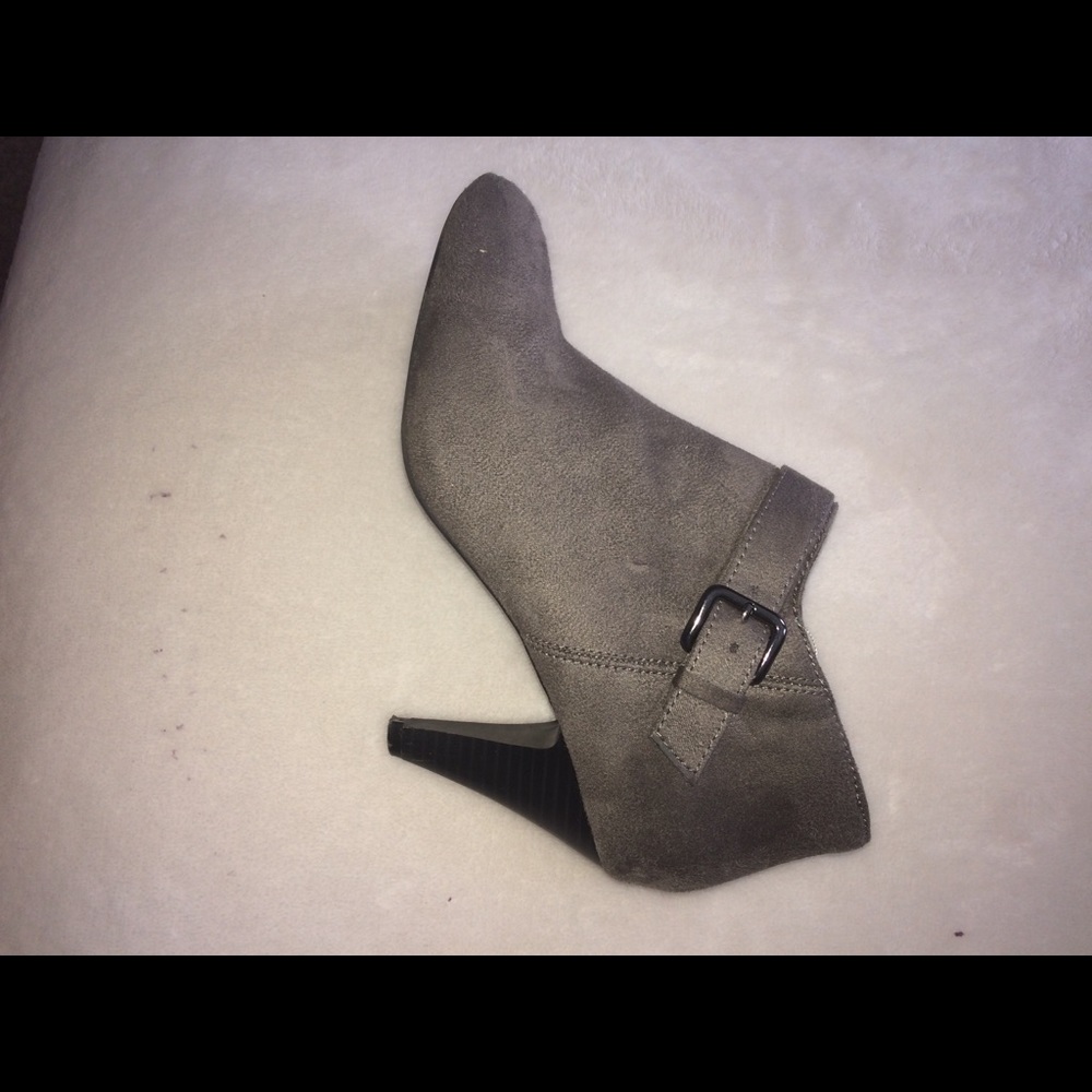 ANKLE BOOTS!!!!